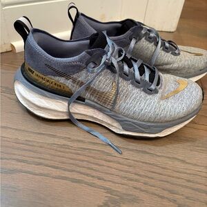 Nike Zoom X Blue and Gold Running Shoes - Invincible Run 3 Style Size 7